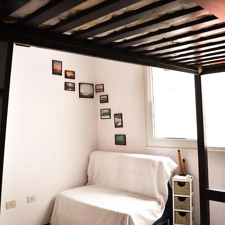 Hitide House