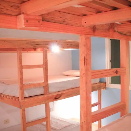 بيت شباب Hitide House