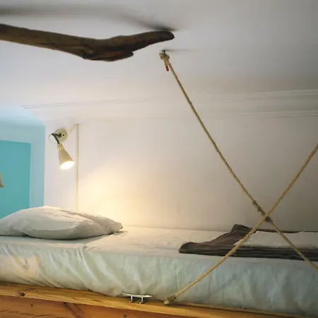 Hitide House Hostel *